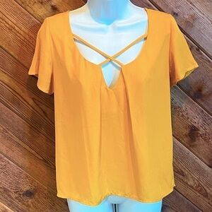 ADC cross front short sleeve lightweight blouse top pullover yellow small